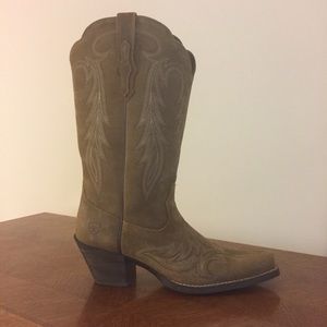 Ariat Round Up Renegade Boot
